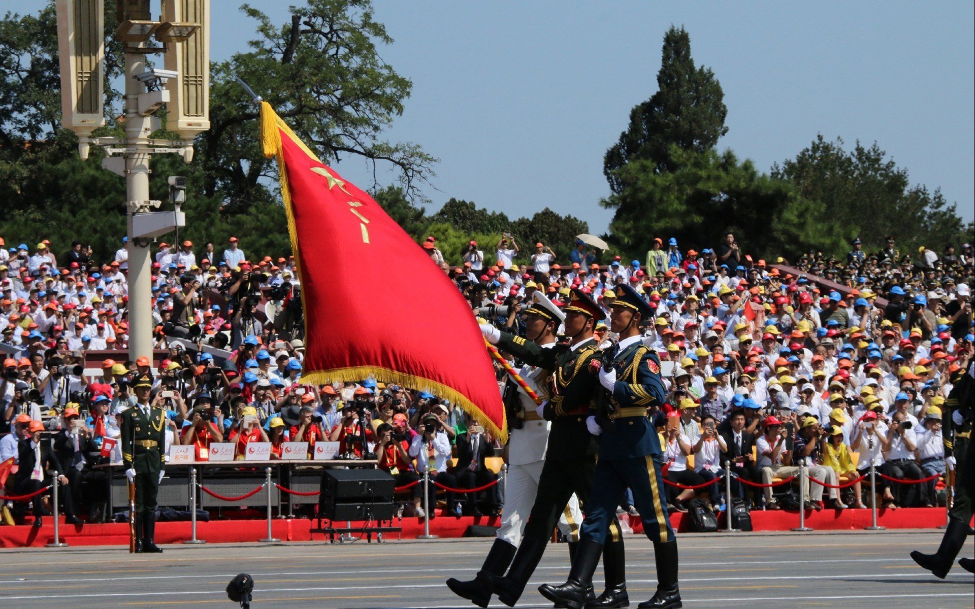 中国女篮保持联动进攻制造空位机会，中国女篮联合队